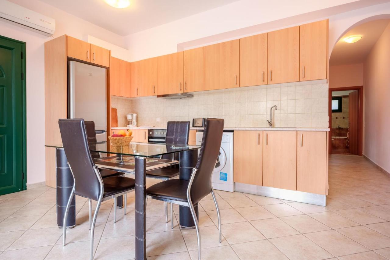 Niko'S Central Skala Apartments Ngoại thất bức ảnh
